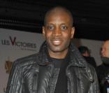 Abd Al Malik arrive au Palais des Congrès de Paris pour les Victoires de la Musique 2011, mardi 1er mars.