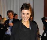 Zaz arrive au Palais des Congrès de Paris pour les Victoires de la Musique 2011, mardi 1er mars.