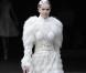 Défilé Alexander McQueen présenté à Paris le 8 mars 2011