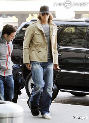 Tom Brady part retrouver sa douce Gisele au Brésil pour assister au carnaval de Rio, le 4 mars 2011