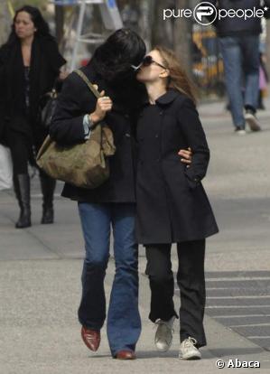 Natalie Portman et Devendra Banhart, c'est officiel !