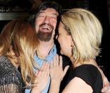 Sienna Miller, Sheridan Smith et Trevor Nunn lors de la soirée après l\'avant-première de Flare Path le 10 mars 2011 à Londres