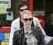 La ravissante Emma Roberts en séance shopping avec son boyfriend, à Los Angeles, le 19 mars 2011.
