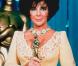 Elizabeth Taylor reçoit l'Oscar du cinéma en 1993