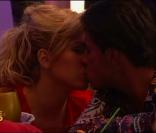 Cindy et Giuseppe, les rois du buzz ?