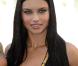 Adriana Lima lors de la présentation des maillots Victoria's Secret. Collection été 2011