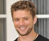 Ryan Phillippe à l'occasion de la promotion française de  La défense Lincoln , dans l'enceinte de l'hôtel Shangri-La, à Paris, le 4 avril 2011.