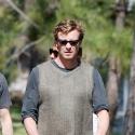 Simon Baker : De Mentalist sexy à Bidochon, il n'y a qu'un pas !