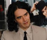 Russell Brand à l'occasion de l'avant-première d' Arthur, un amour de milliardaire , au Ziegfeld Theatre de New York, le 5 avril 2011.