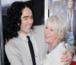 Russell Brand et Helen Mirren à l'occasion de l'avant-première d' Arthur, un amour de milliardaire , au Ziegfeld Theatre de New York, le 5 avril 2011.