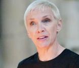 Annie Lennox (photo : le 14 mars 2011 à Westminster, à Londres) recevra le 1er juillet 2011 le Silver Clef award en reconnaissance de l\'ensemble de son oeuvre, musical et philanthropique.