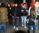 Lionel Messi en promenade shopping en famille à Milan en décembre 2010, avec son père Jorge, sa mère Celia et ses deux frères, Matias et Rodrigo.