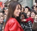 Alexandra, candidate du Carré Viiip, arrive au Bario Lartino pour une séance de dédicaces en mars 2011