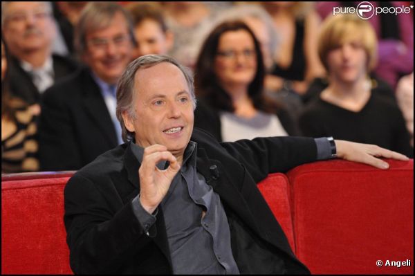 Fabrice Luchini, le 2 février 2011, sur le fameux canapé rouge de Michel Drucker.  