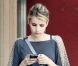 Emma Roberts se promène à Los Angeles le 22 avril 2011