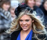 Chelsy Davy accompagnera bien le prince Harry, témoin au mariage de son frère William et de Kate Middleton, le 29 avril 2011.