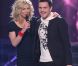 Pourtant bien en-deçà de la moyenne, l'Anglais Matthew Ramond-Barker a eu les suffrages du public lors du prime X Factor du 26 avril 2011. Il continue...