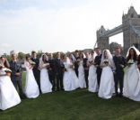 Simon Watkinson et Orsola Rossi, 29 ans, ont été désignés vainqueurs du concours de sosies Easyjet, le 27 avril 2011 !