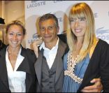 Anne-Sophie Lapix, Nagui et Mélanie Page lors de la soirée d'ouverture de la boutique Lacoste 95 avenue des Champs Elysées à Paris, le 28 avril 2011