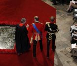 Le Prince William et son frère et témoin le Prince Harry arrivent à Westminster Abbey, le 29 avril 2011