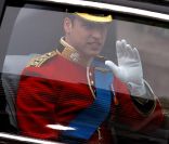 Le Prince William et son frère et témoin le Prince Harry arrivent à Westminster Abbey, le 29 avril 2011