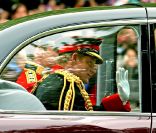 Le Prince William et son frère et témoin le Prince Harry arrivent à Westminster Abbey, le 29 avril 2011
