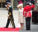 Les 1 900 convives invités à assister au mariage du prince William et de Catherine Middleton le 29 avril 2011 ont pris place à Westminster dans les premières heures de la matinée. Le prince Charles et Camilla Parker Bowles ont été accueillis avec ferveur. 