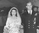 La reine Elizabeth II est radieuse aux bras de son prince Philipe. Londres, 10 août 1947