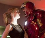 Gwyneth Paltrow face à Robert Downey Jr. dans  Iron Man  
