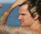 Sean Stewart a gagné une bataille, mais il est encore poursuivi au civil...