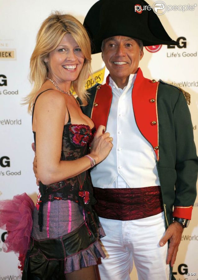 Lynda Lacoste et son compagnon à l'occasion du Bal des Princesses 2011, qui s'est tenu à Paris, le 30 avril 2011.