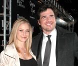 Le divorce entre Matthew Settle et son épouse Naama Nativ a officiellement été proclamé lundi 9 mai 2011.
