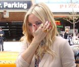 Kate Hudson très enceinte arrive à son hôtel à New York après une interview le 27 avril 2011