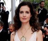 Chloé Lambert lors de la montée des marches pour le film <em>Habemus Papam</em>, dans le cadre du 64e Festival de Cannes, le 13 mai 2011.