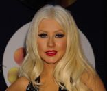 Christina Aguilera. Le 16 mai à l'Hotel Hilton de New York, toute la famille NBC était  réunie pour clore la saison 2011 et présenter celle de l'année  prochaine. Et quelle famille !