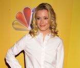 Gillian Jacob toute mignonne. Le 16 mai à l'Hotel Hilton de New York, toute la famille NBC était  réunie pour clore la saison 2011 et présenter celle de l'année  prochaine. Et quelle famille !