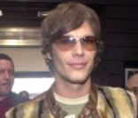 David Golis (Loft Story 2), peu après sa sortie de l'émission de M6, en 2002, à Paris.
