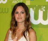 Rachel Bilson assiste à la conférence de presse de la chaîne CW, au Jazz Lincoln Center de New York, jeudi 19 mai.