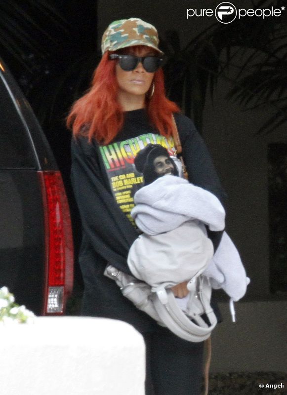 Rihanna à Los Angeles le 16 mai 2011
