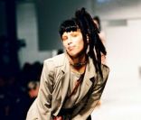 Maïwenn défile pour Jean-Paul Gaultier en 1997 