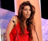Maïwenn sur scène pour recevoir son prix du jury au festival de Cannes le 22 mai 2011 