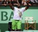 Teddy Riner tennisman ? Le mastondonte du judo a envoyé quelques parpaings et s'est éclaté comme un fou, samedi 21 mai 2011, notamment avec la complicité de Jo-Wilfried Tsonga. Chaude ambiance sur le Philippe-Chatrier, à la Porte d'Auteuil, pour l'ouverture des Internationaux de France de Roland-Garros !