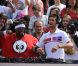 Pour que Bob Sinclar puisse jouer un peu, Novak Djokovic n'a pas hésité à prendre le relais aux platines !
Samedi 21 mai 2011, chaude ambiance à la Porte d'Auteuil, pour l'ouverture des Internationaux de France de Roland-Garros !