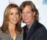 Felicity Huffman et son mari William H. Macy très amoureux lors de la soirée annuelle Got Milk? and Scholastic Parent and Child Magazine Family of the Year à Los Angeles, le 23 mai 2011. Le couple est marié depuis 1997. 