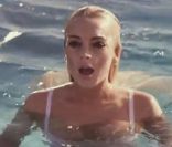 Capture d\'écran de la vidéo Lindsay Lohan réalisée par Richard Phillips