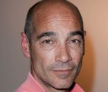 Écrivez pour Jean-Marc Barr dans le cadre de la collection Écrire pour... organisée par Canal+.