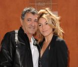Jean-Marie Bigard et sa femme Lola Marois à Roland-Garros le 29 mai 2011 : un duo qui déborde d'amour ! 