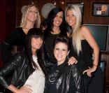 Astrid et ses copines des Anges de la télé réalité