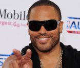 Lenny Kravitz, après une année 2010 discrète, revient sur tous les fronts en 2011 : en plus de son album Black and White America attendu fin août, qui sera suivi d'une tournée, il tournera à nouveau pour le cinéma.