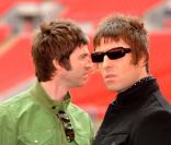Noel et Liam Gallagher, à Londres, le 16 octobre 2008.<br />